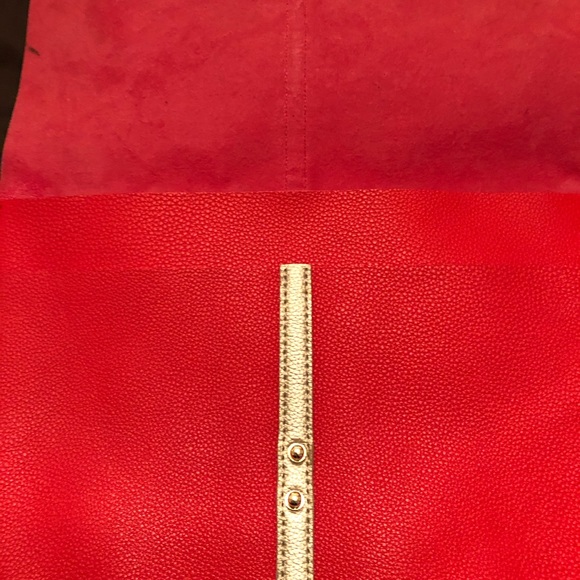 CASE - Picture 12 of 14